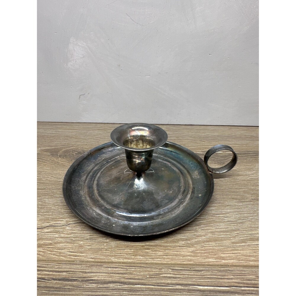 VTG Leonard Silver Plated Wide Base Chamberstick Candle Holder Finger Loop 6"x2"